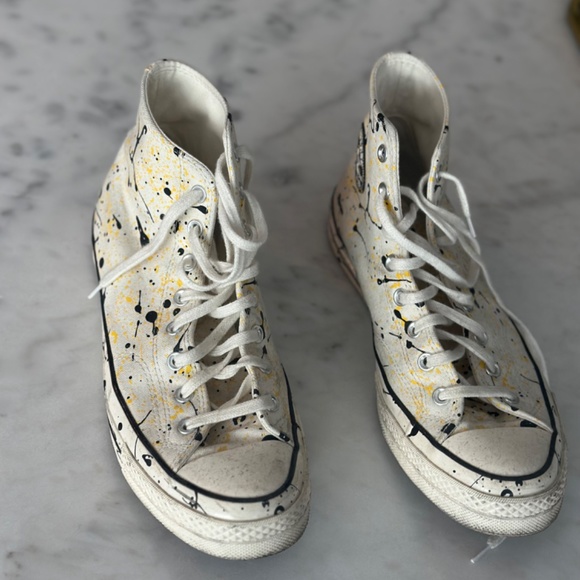 Converse - Picture 2 of 6